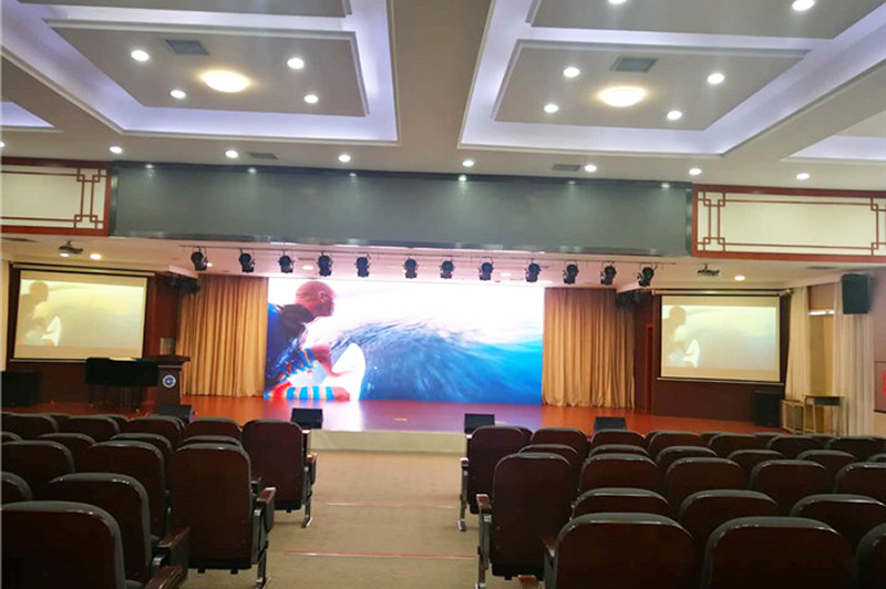 廣東華僑中學2019屆初中畢業典禮led顯示屏設備